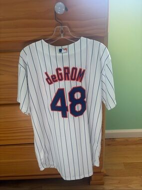 Youth Majestic New York Mets DeGrom jersey size Large 14-16